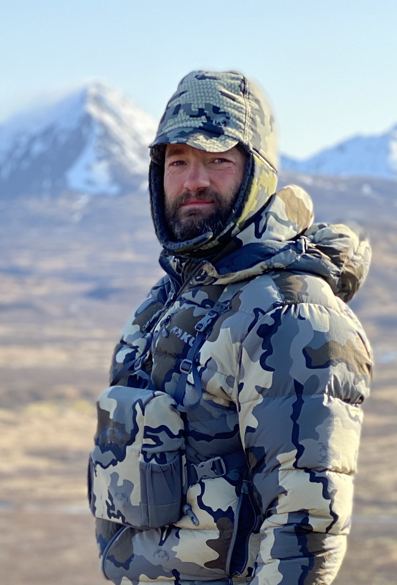 Billy Molls headshot in Alaska